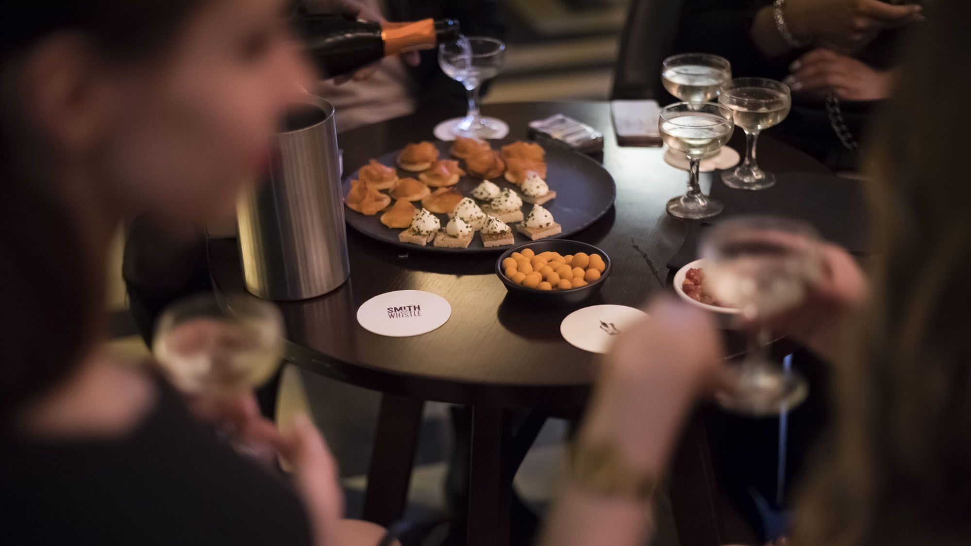 Smith and Whistle Mayfair Local Bar Sheraton Park Lane Hotel London Piccadilly