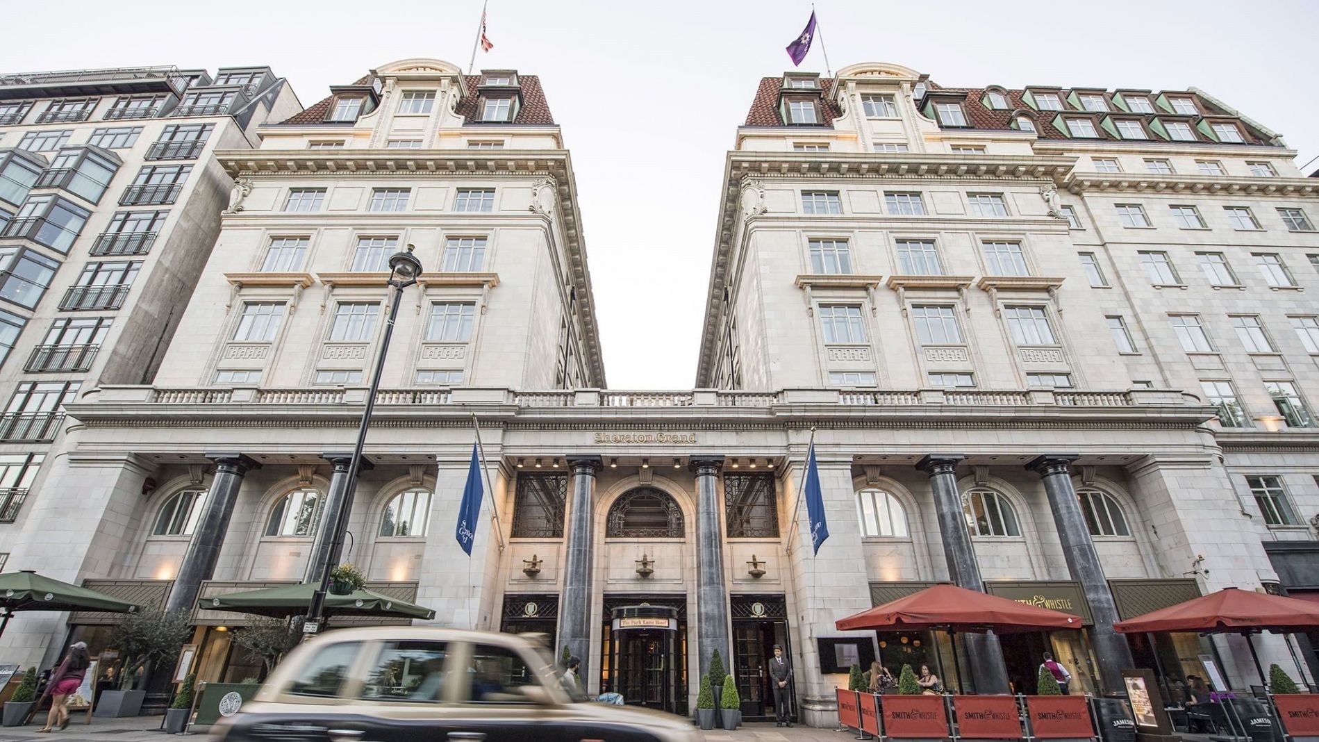 Smith and Whistle Mayfair Local Bar Sheraton Park Lane Hotel London Piccadilly